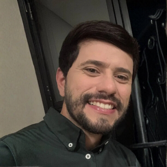 Prof. Dr. Carlos Willian Zanelato Souza